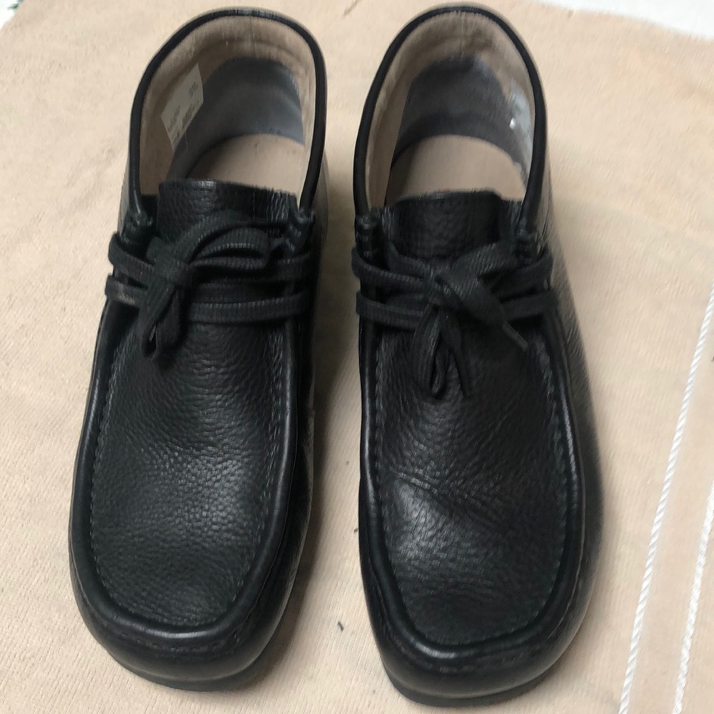 ✂️ Clarks shoes